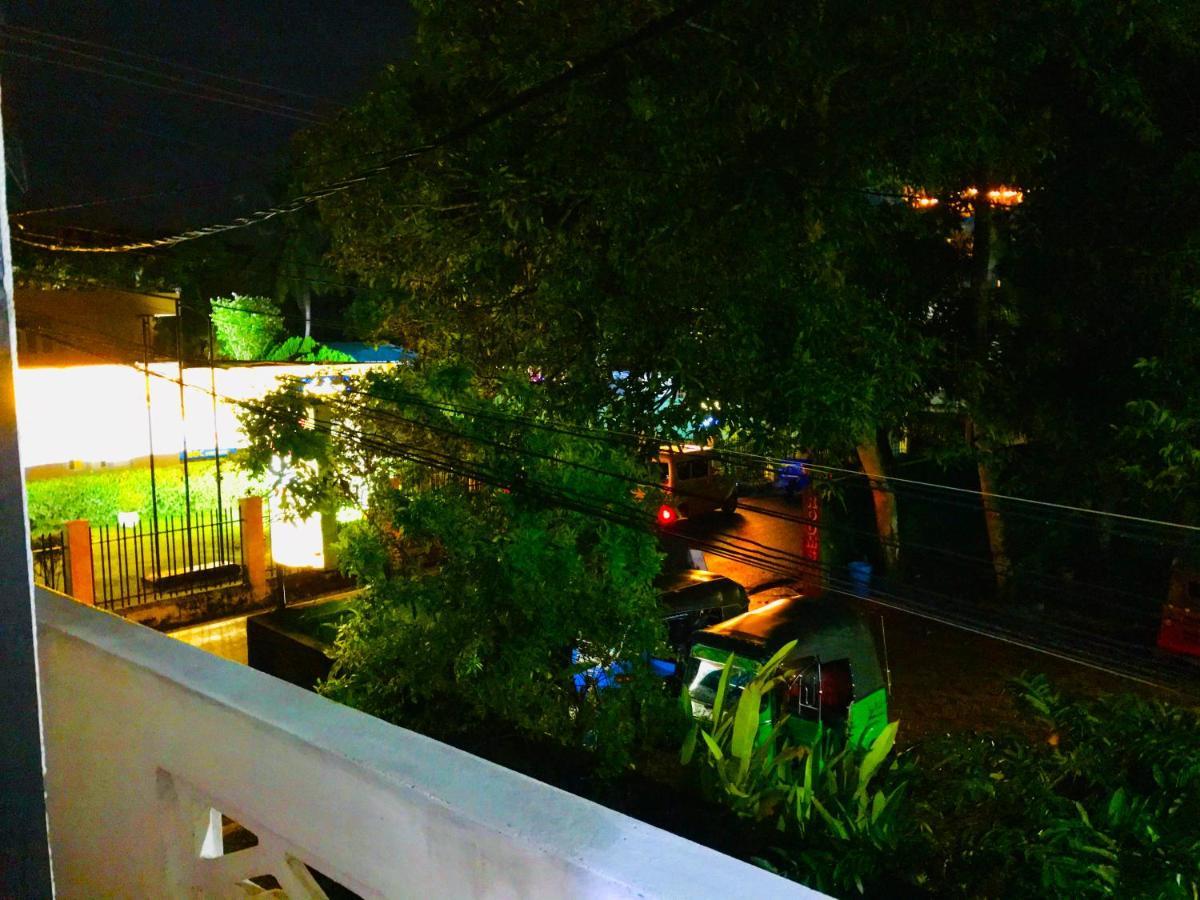 ホテル New Coral Garden ウェリガマ エクステリア 写真